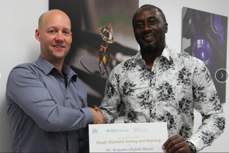 BENJAMIN DAVIES - BISHOPSTRADE CEO HRD ANTWERP ROUGH DIAMOND GRADING COURSE SEP 2019